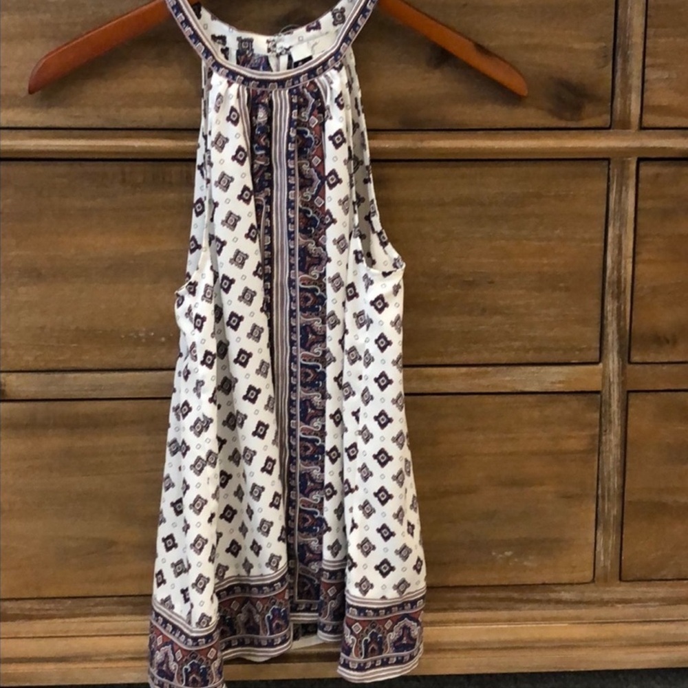 Joie Bradie Top Paisley print. Size XXS.  Worn once.  No flaws 100% Silk - Picture 5 of 7